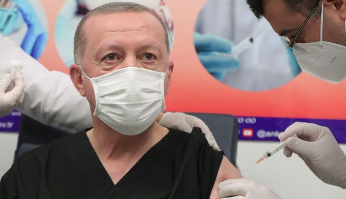 Cumhurbaşkanı Erdoğan, koronavirüs aşısı yaptırdı