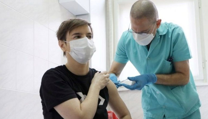 Covid aşısı: Sırbistan, Avrupa'da aşı kampanyasındaki başarısıyla dikkat çekiyor