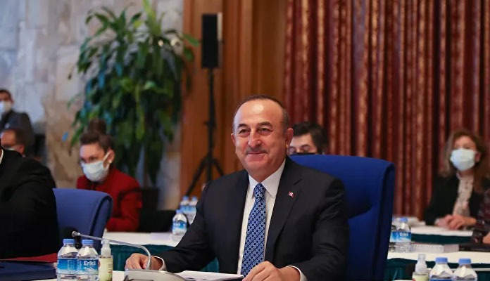Çavuşoğlu: Türkiye, Suriye'nin toprak bütünlüğünü savunmaya devam edecek