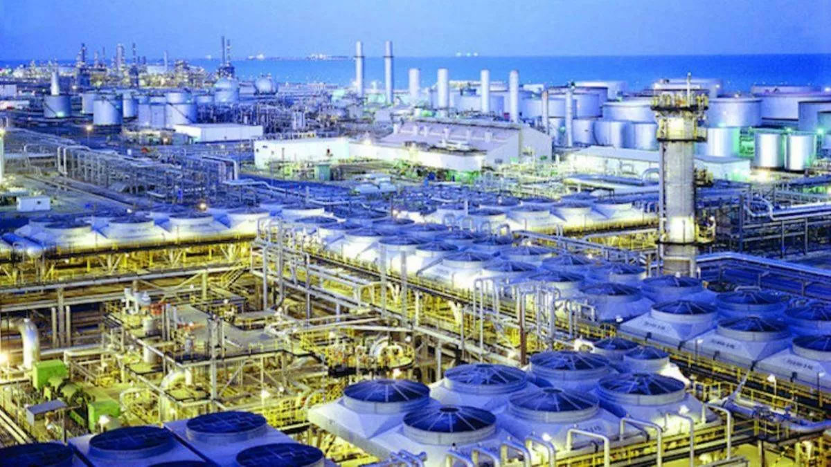 Suudi petrol devi Aramco gaza bastı! Enerji piyasasına bir darbe daha