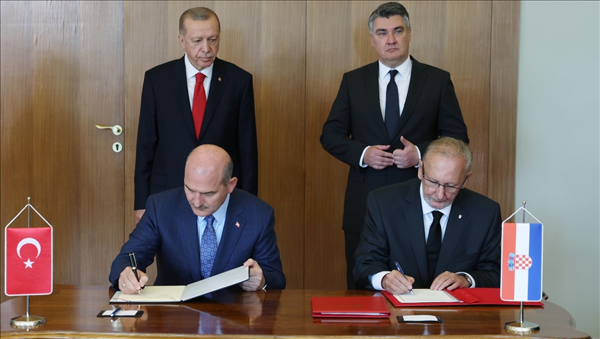 Erdoğan ile Milanovic huzurunda 3 anlaşma imzalandı