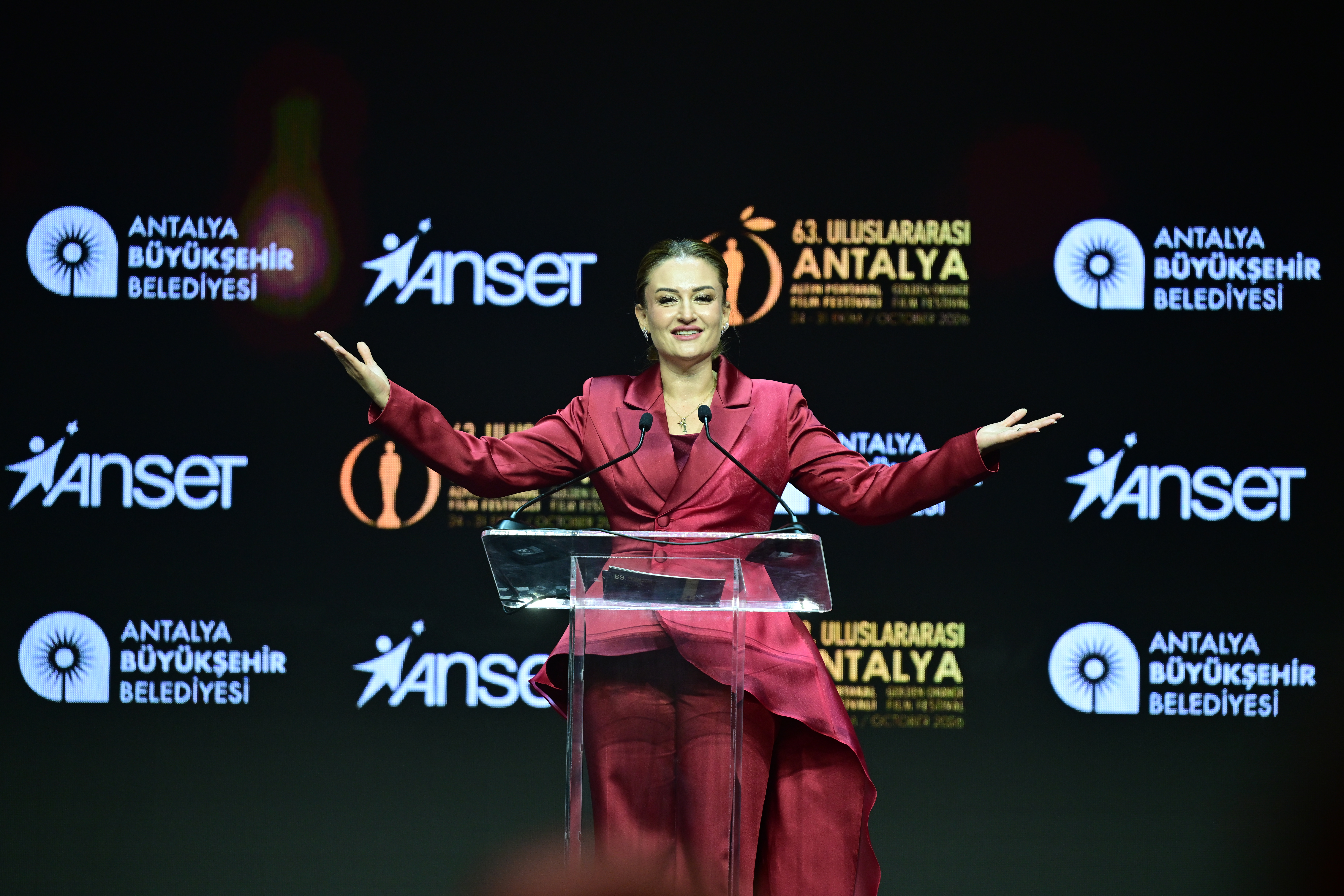 63. Uluslararası Antalya Altın Portakal Film Festivali'nin açılış töreni yapıldı