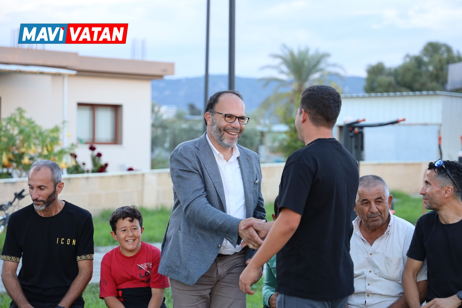 İskele Belediye Başkanı Sadıkoğlu, Tuzluca’da genç sporcularla bir araya geldi