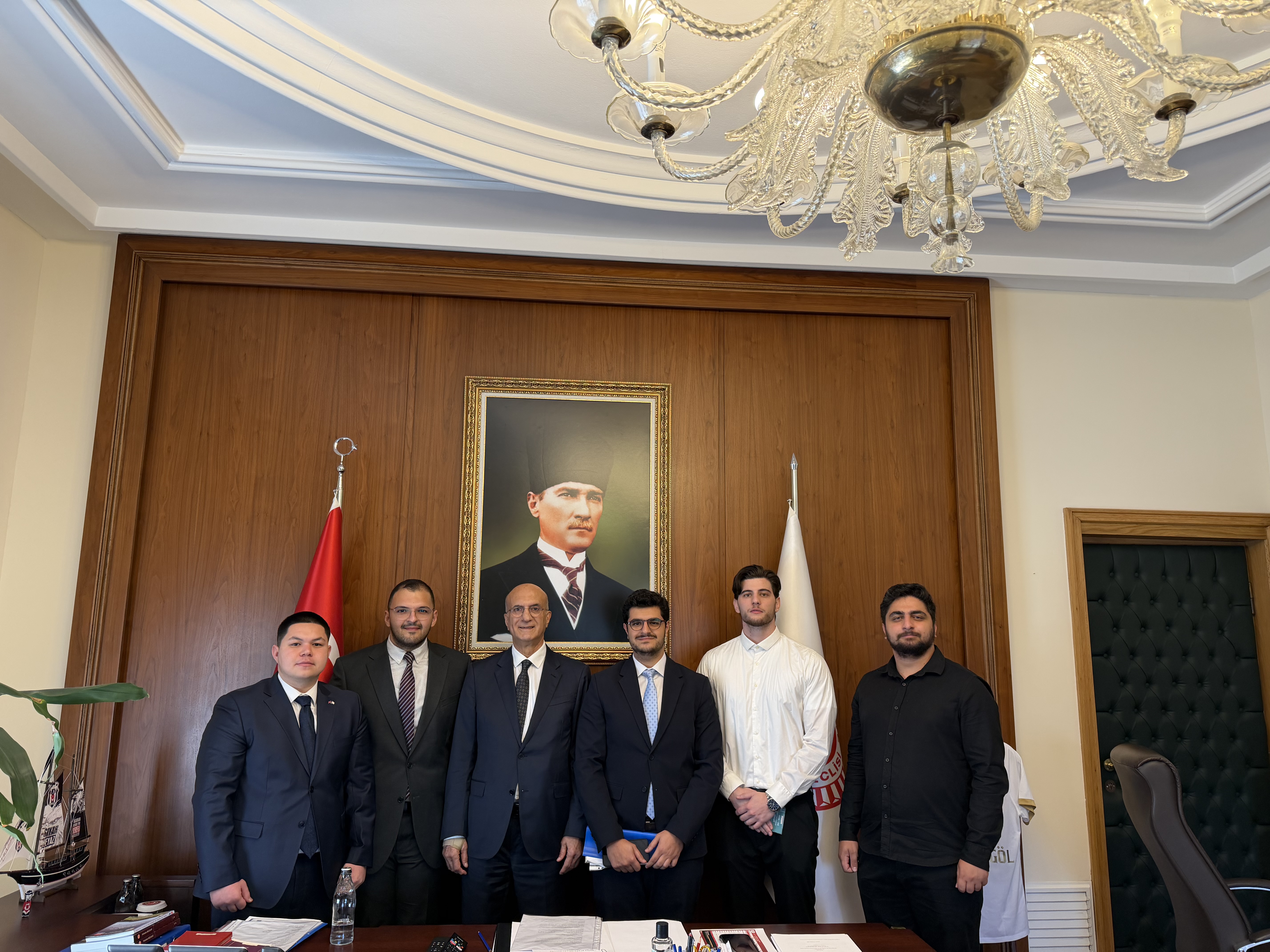 Kıbrıs Türk Öğrenci ve Gençlik Delegasyonundan TBMM’de üst düzey ziyaretler…