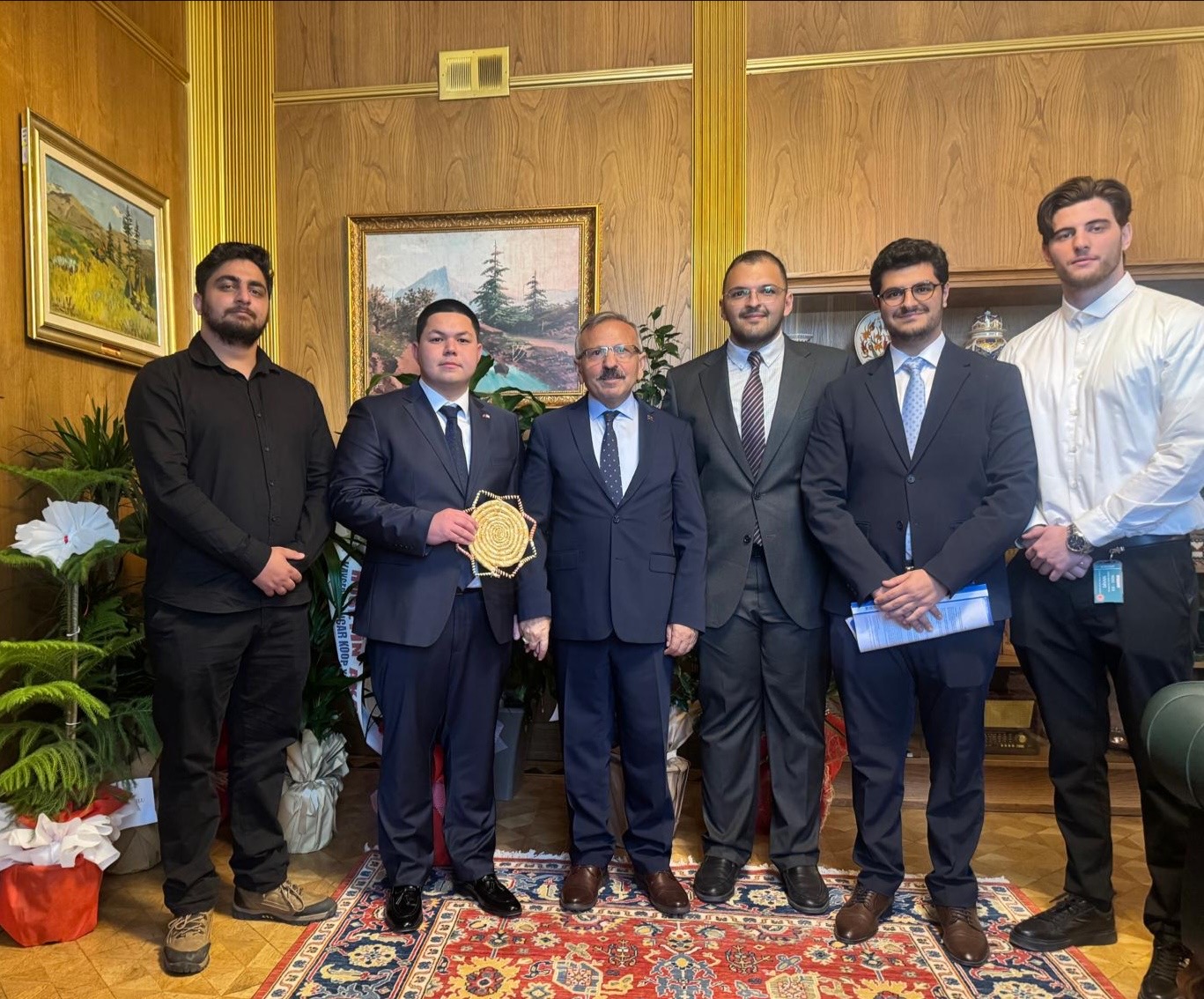 Kıbrıs Türk Öğrenci ve Gençlik Delegasyonundan TBMM’de üst düzey ziyaretler…
