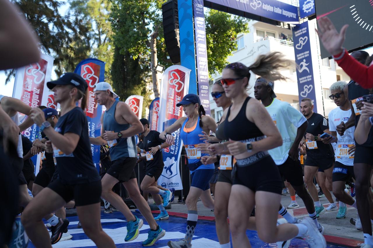 Ülker Lefkoşa Yarı Maratonu’nda heyecan 21 kilometre koşusu ile başladı